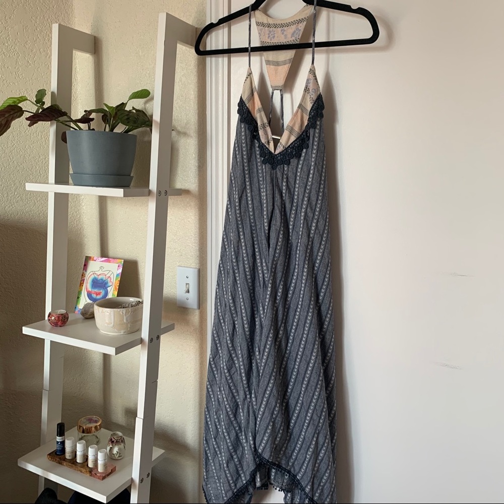 BOHO 🦋embellished dress w/ cute cutouts + details - Picture 4 of 7
